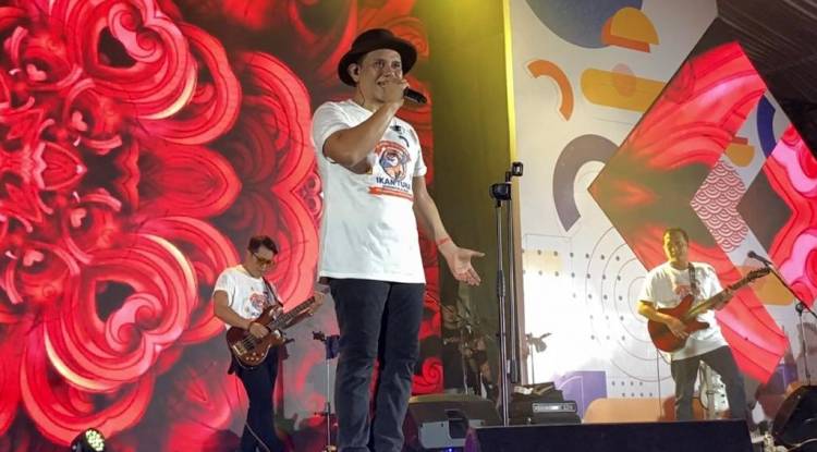 Spektakuler, Band Padi Reborn Meriahkan Festival Ikan Tuna Gorontalo 2022